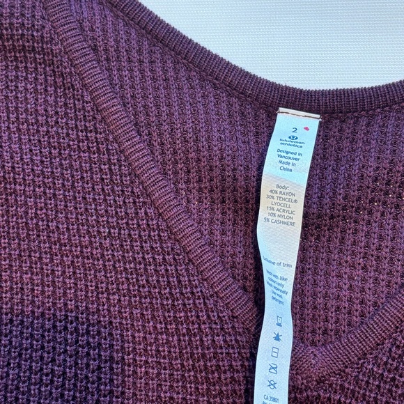 LULULEMON The Sweater Life Heather Bordeaux Drama V neck Knit Sweater. Size 2 XS - Picture 4 of 11
